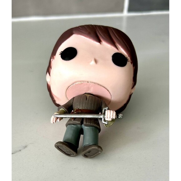 FUNKO POP Game of Thrones Aria Stark with Her Sword, Sting - Picture 5 of 5